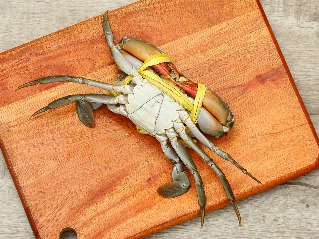 Cua thịt Cà Mau con (200g - 250g)