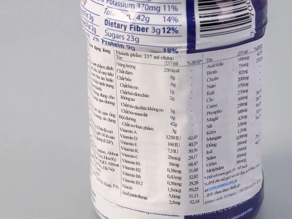 Lốc 6 chai sữa bột pha sẵn Ensure Original vani 237ml